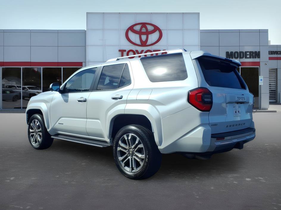 Used 2025 Wind Chill Pearl Toyota Limited image 3