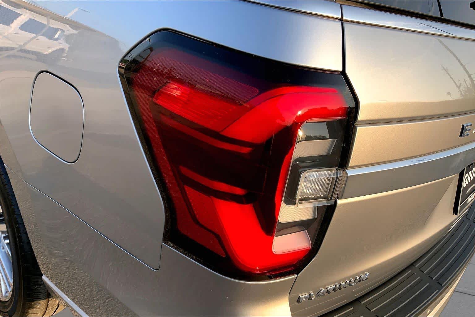 Used 2023 Iconic Silver Metallic Ford Platinum image 29