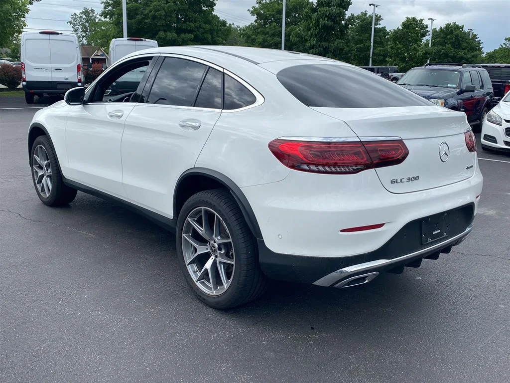 Used 2023 Polar White Mercedes-Benz GLC 300 image 9