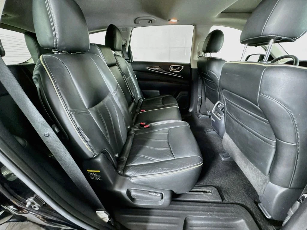Used 2019 Black INFINITI LUXE image 37