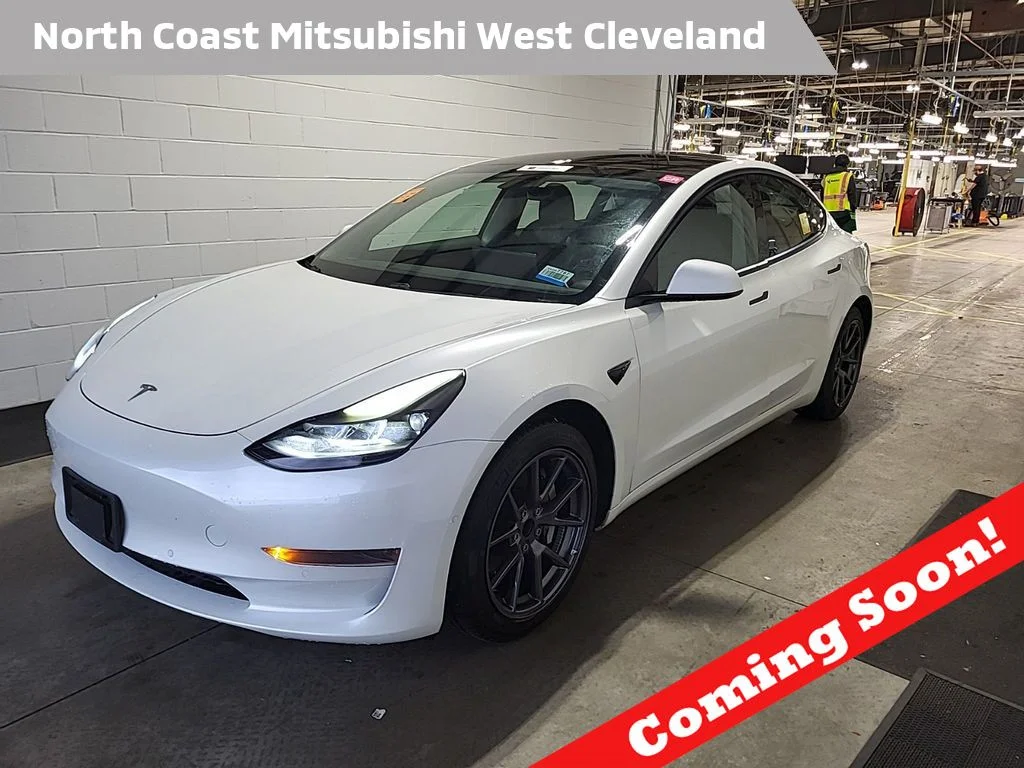 2021 Tesla Model 3 Standard Range Plus's photo