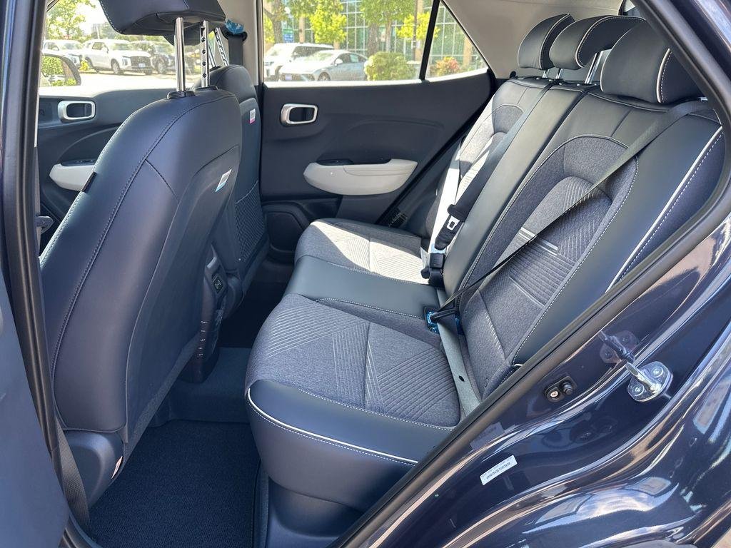 New 2026 White Hyundai SEL w/Two-Tone Roof image 15