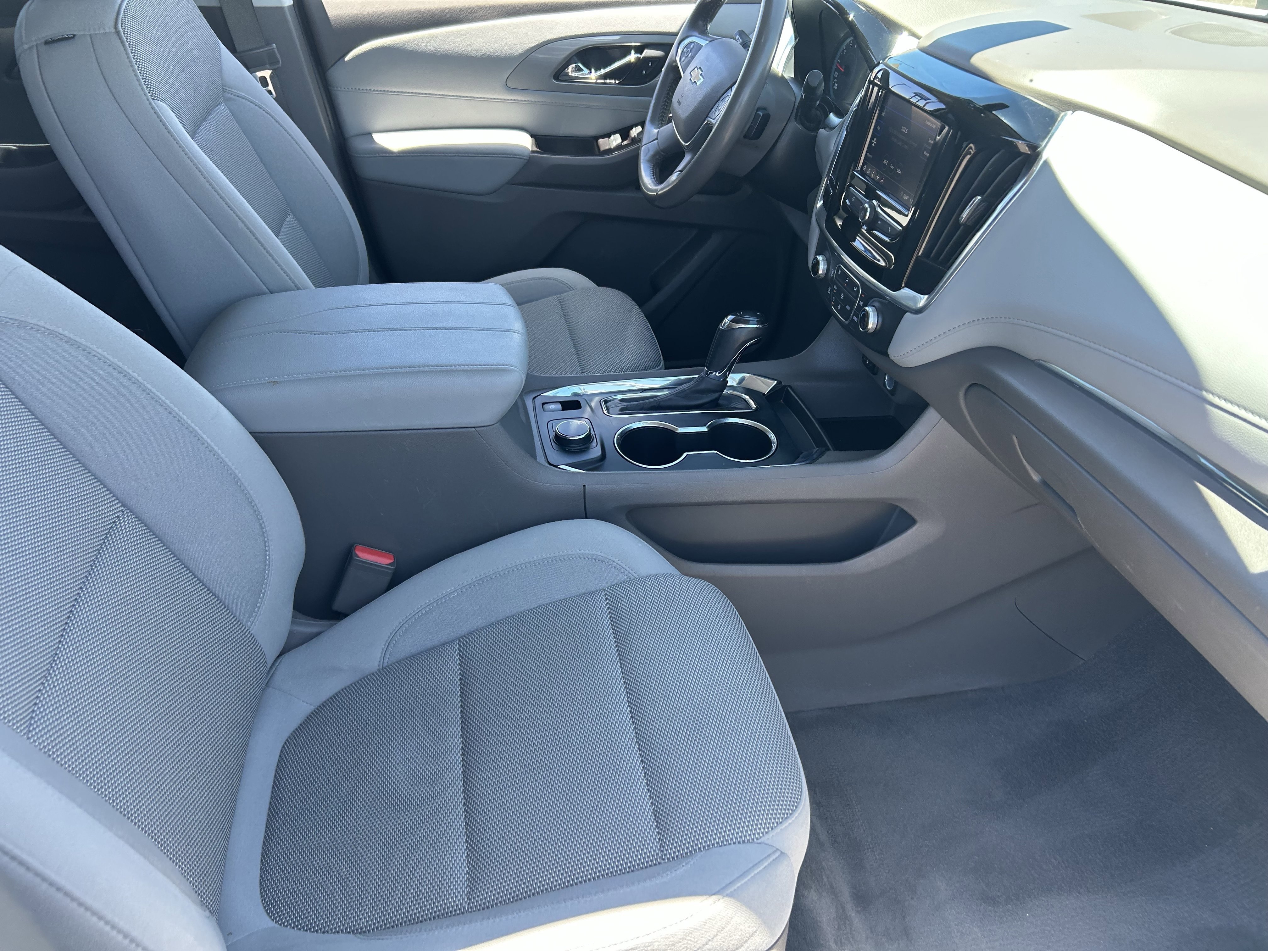 2020 Chevrolet Traverse 1LT - Photo 12