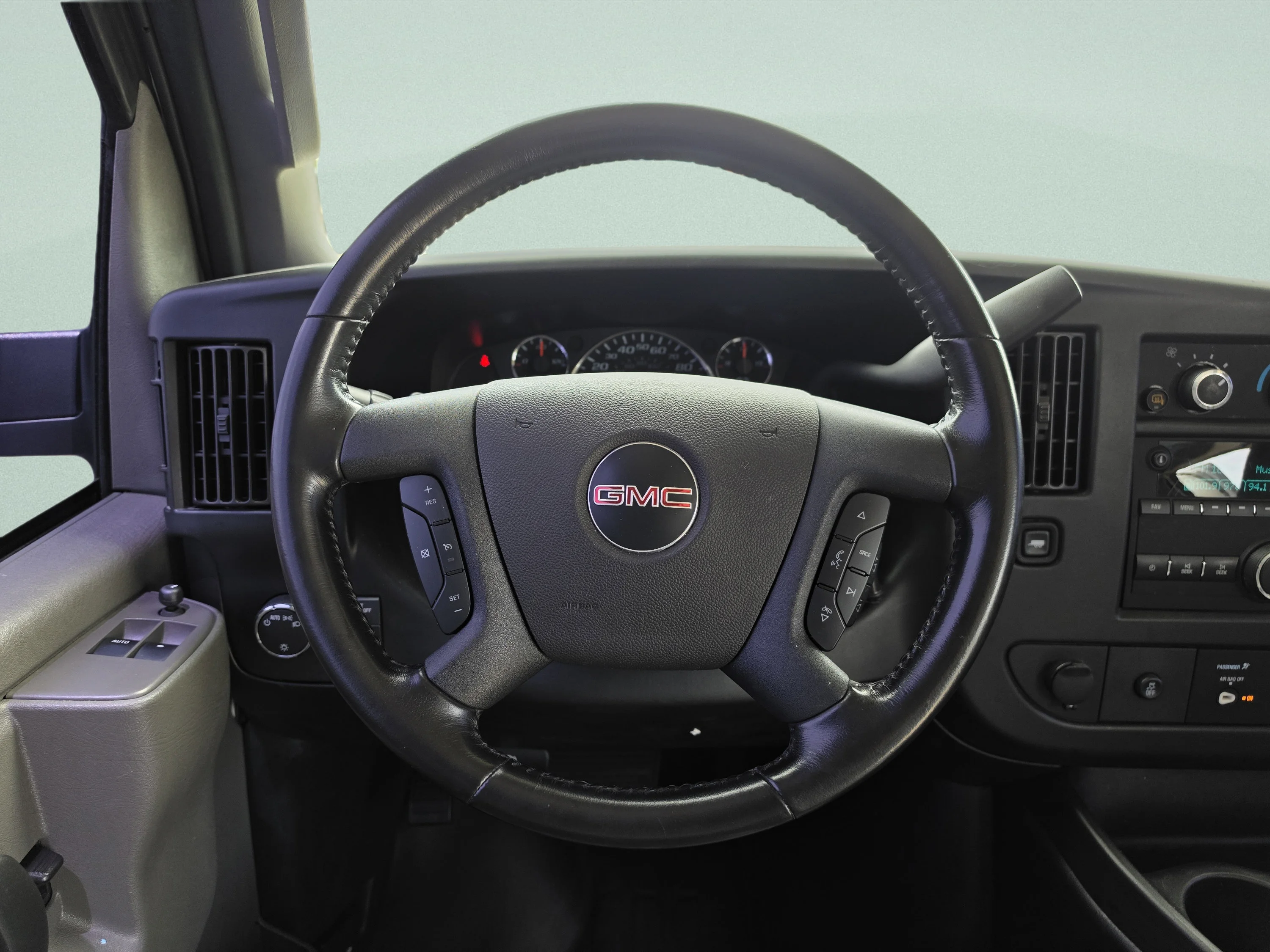 Used 2023 Summit White GMC Work Van image 18