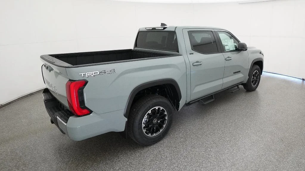 2026 Toyota Tundra SR5 - Photo 7