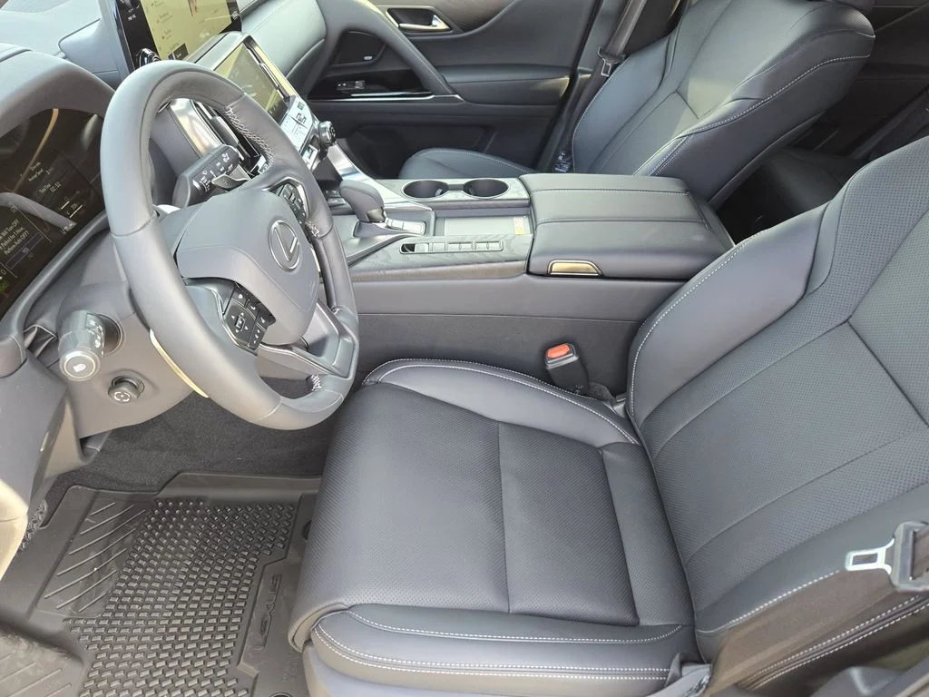 New 2026 Manganese Luster Lexus 700h Luxury image 9