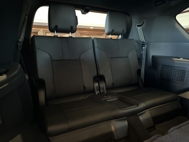 New 2026 Eminent White Pearl Lexus LX 700h LUXURY image 23