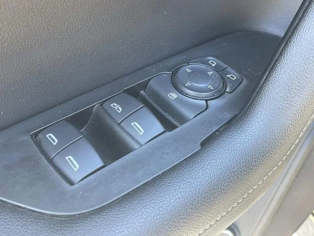 Used 2020 BLACK Chevrolet LT image 14