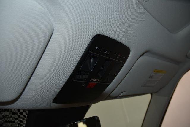 New 2026 White Hyundai SEL Premium 7P image 97