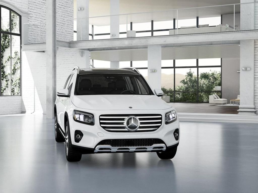 New 2026 Polar White Mercedes-Benz GLB 250 4MATIC® image 8