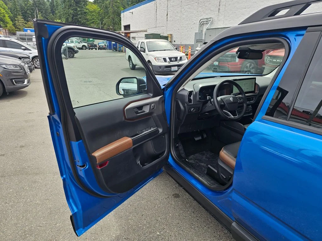 New 2025 Velocity Blue Metallic Ford Outer Banks® image 19