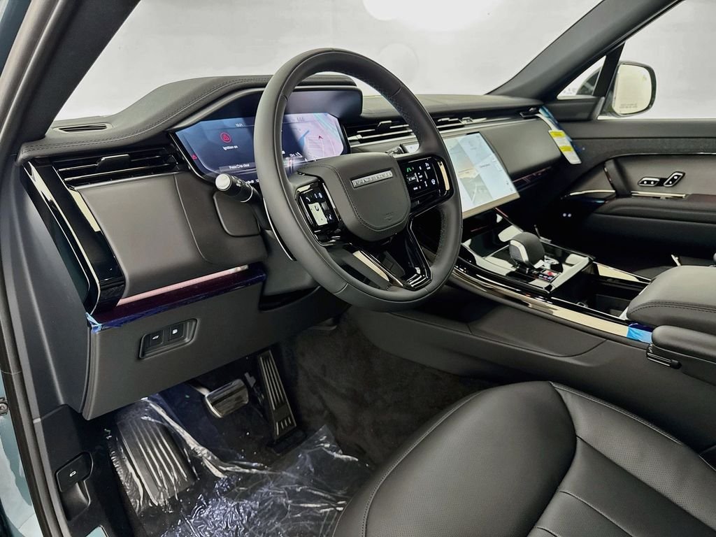 New 2026 Giola Green Land Rover Dynamic SE image 9
