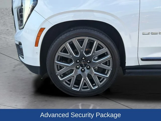 Used 2025 White GMC Denali Ultimate image 29