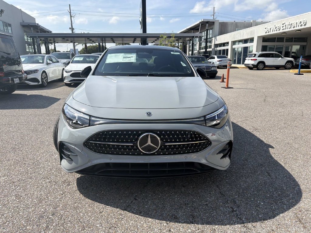 New 2027 MANUFAKTUR Alpine Grey Mercedes-Benz CLA 220 image 2