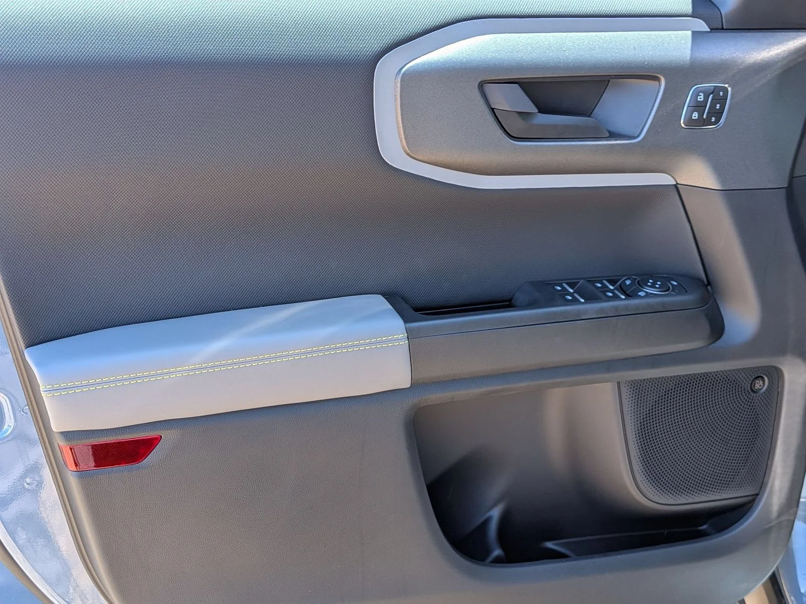 New 2026 Azure Gray Metallic Tri-Coat Ford Badlands® image 12
