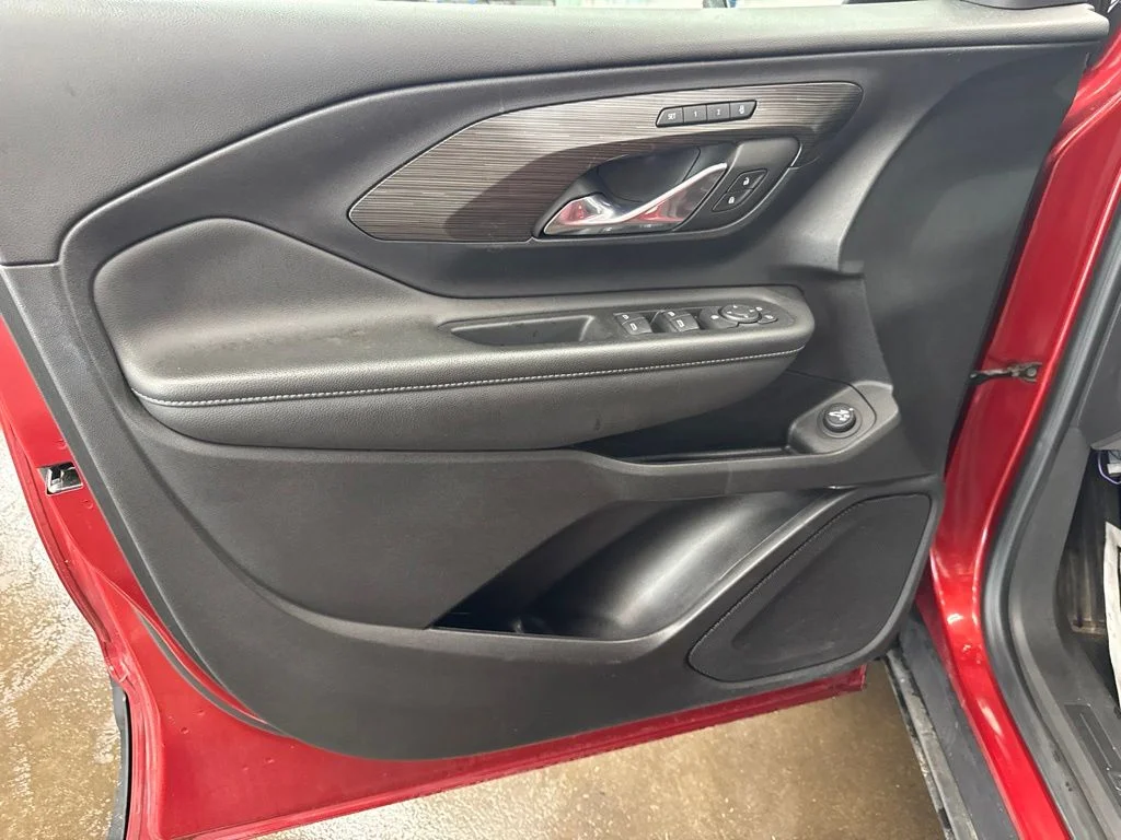 Used 2023 Red GMC SLT image 21