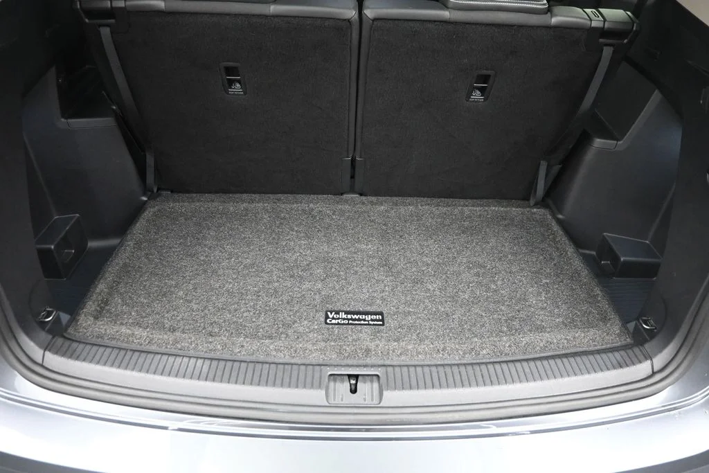 Certified Used 2024 Gray Volkswagen 2.0T SE image 12