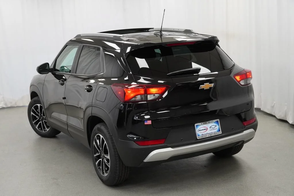 New 2026 Mosaic Black Metallic Chevrolet LT image 36