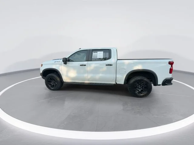 Used 2023 White Chevrolet ZR2 image 5