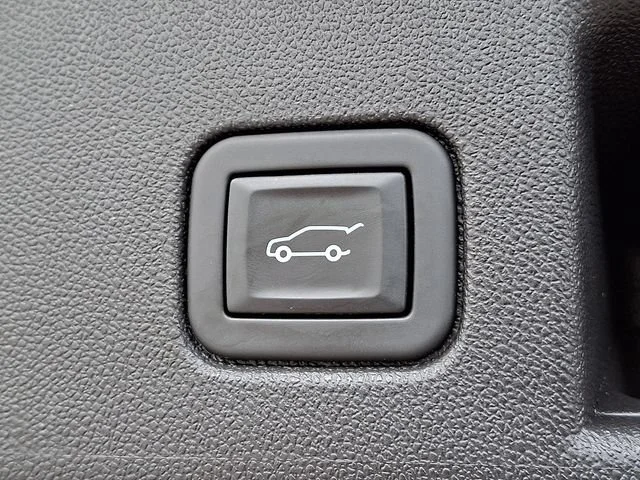 Used 2024 Radiant Red Tintcoat Chevrolet LT image 31