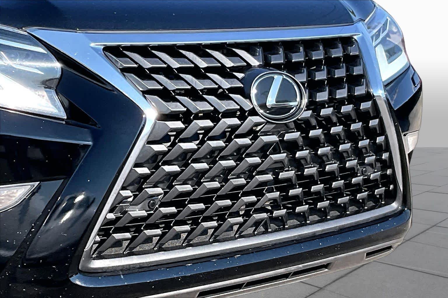 Used 2022 Black Onyx Lexus Premium image 27