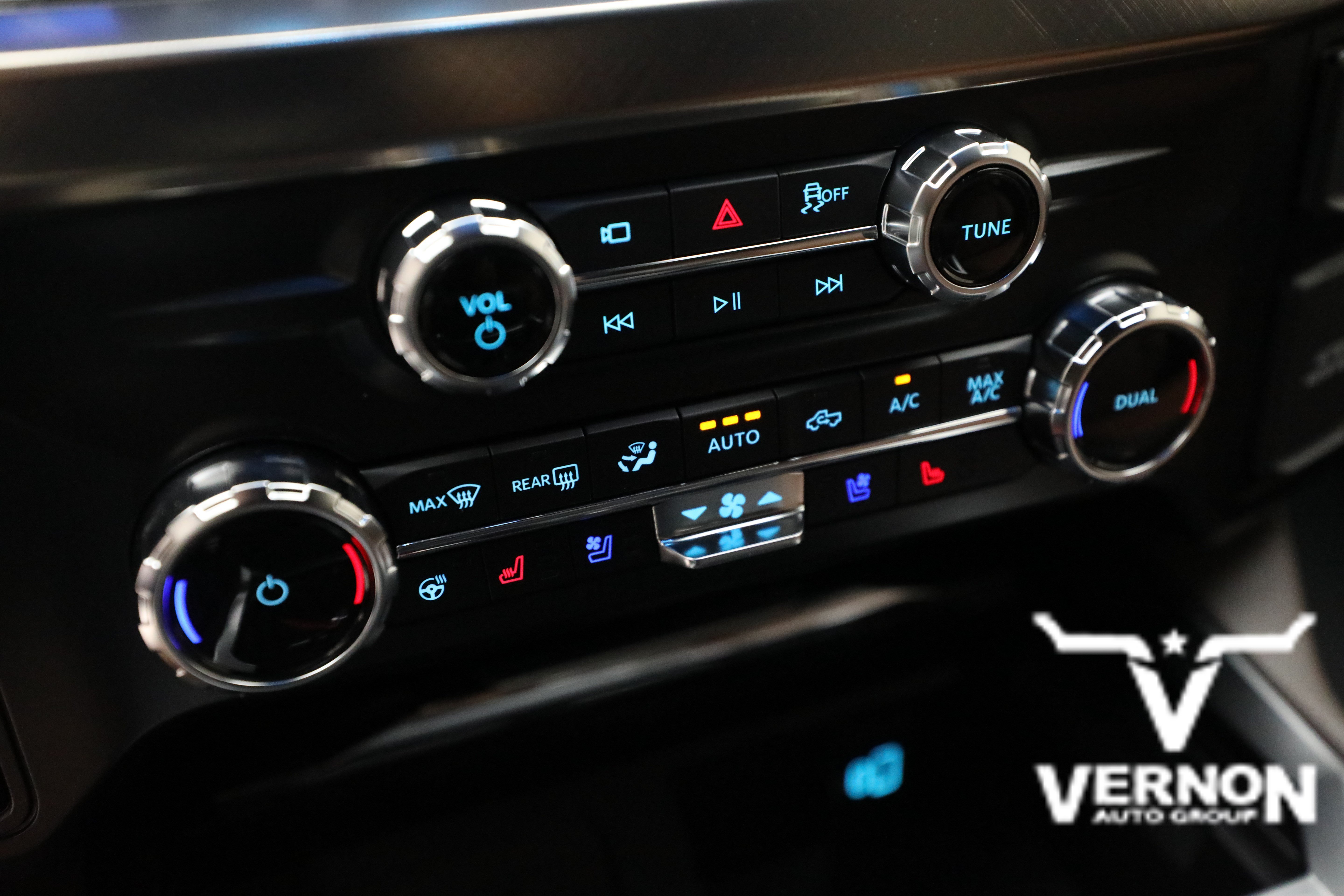 New 2026 Agate Black Metallic Ford  image 26