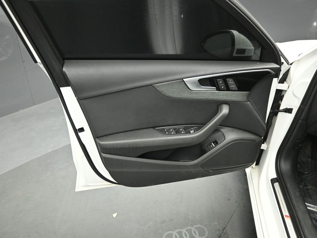 2020 AUDI A4 - Image 19