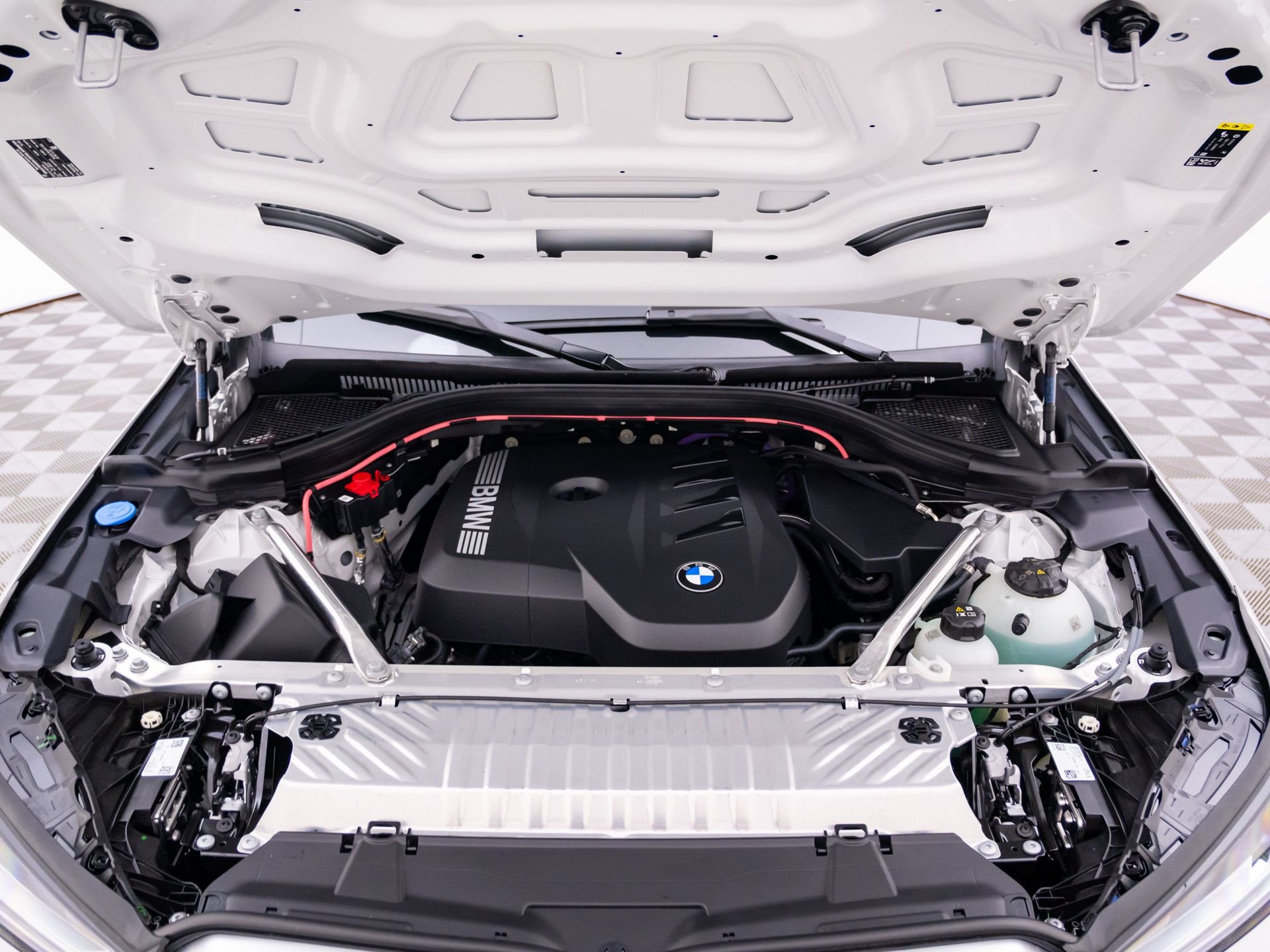 New 2026 Alpine White BMW 30 xDrive image 31