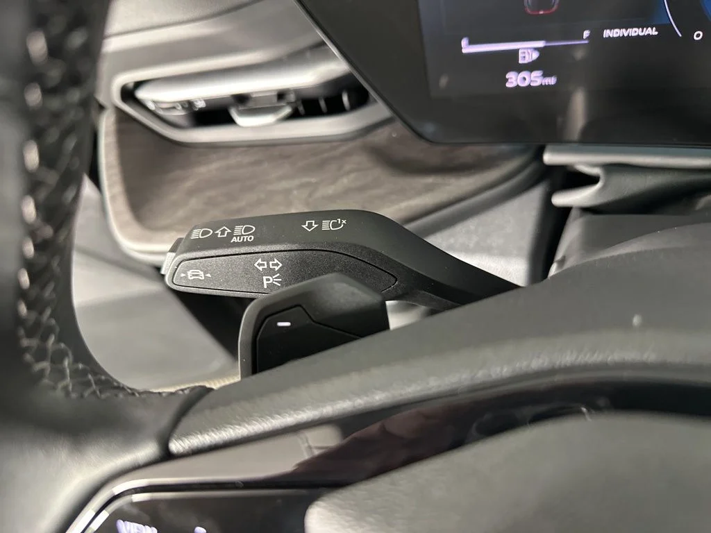 Used 2025 Black Audi 2.0T Premium image 30