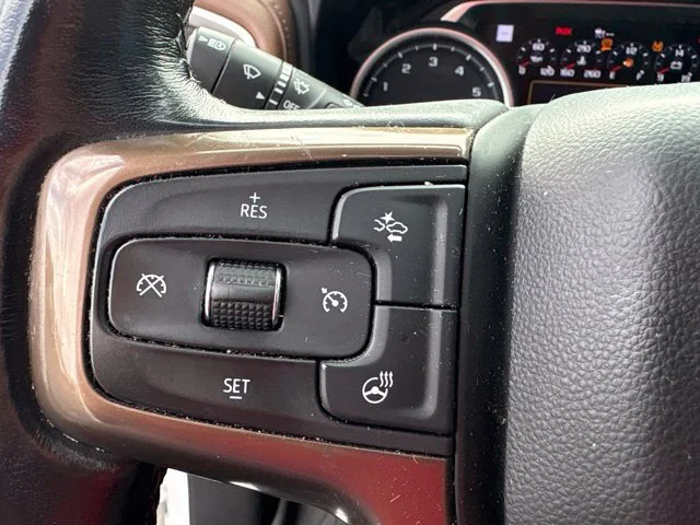 Used 2021 IRIDESCENT PEARL TRICOAT Chevrolet High Country image 33