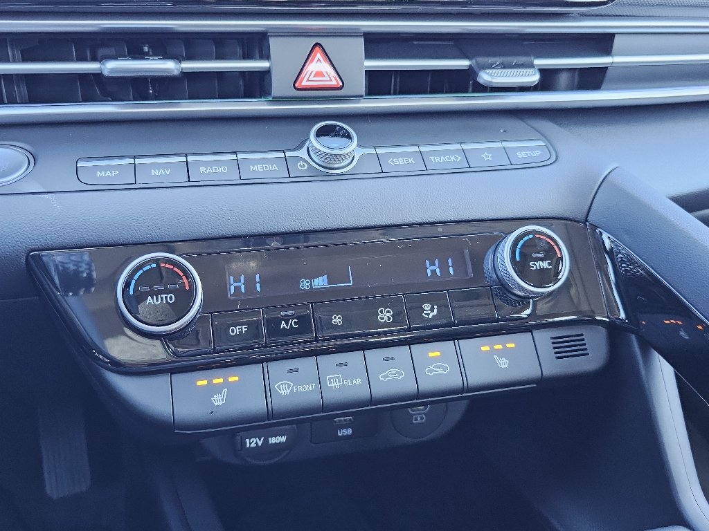 2024 Hyundai Elantra SEL - Photo 12