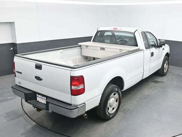 Used 2007 White Ford  image 34