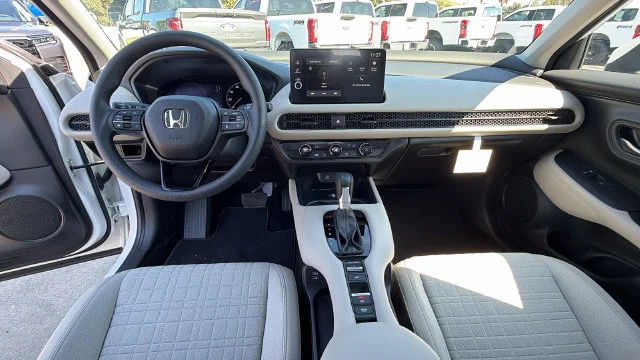 2026 Honda HR-V LX - Photo 18