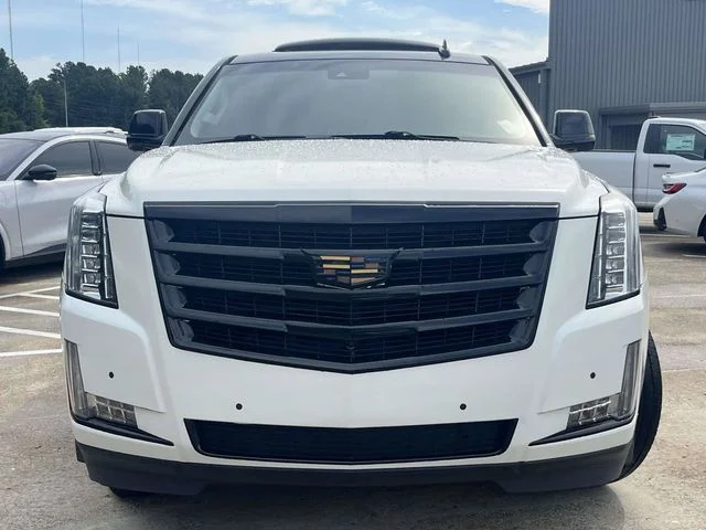 Used 2017 Gray Cadillac Luxury image 9