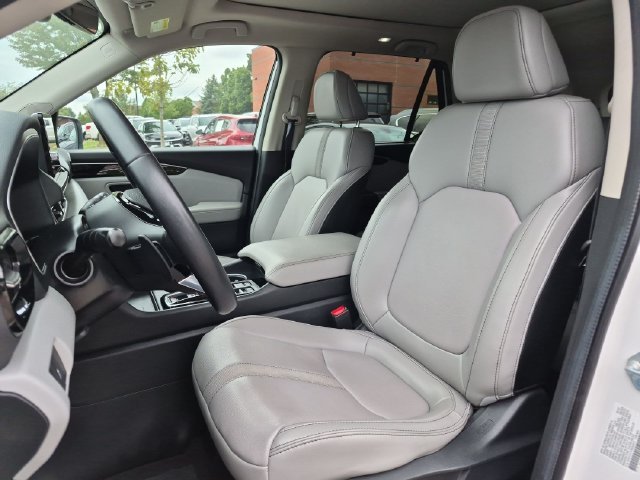 Used 2024  Honda Touring image 11