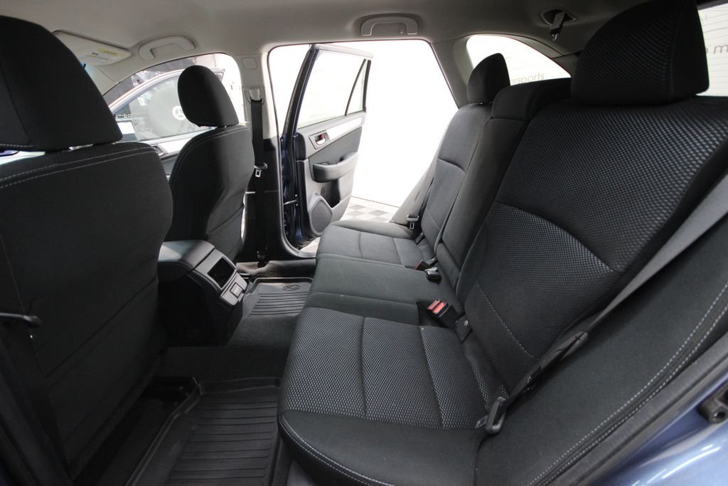 Used 2018 Blue Subaru 2.5i Premium image 24