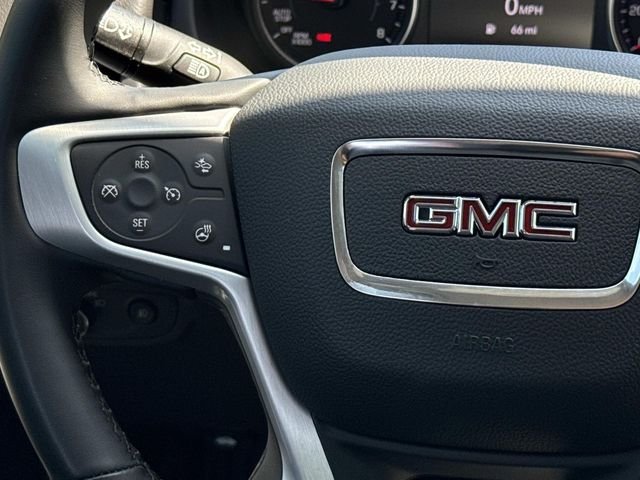 Used 2023 White GMC SLT image 21