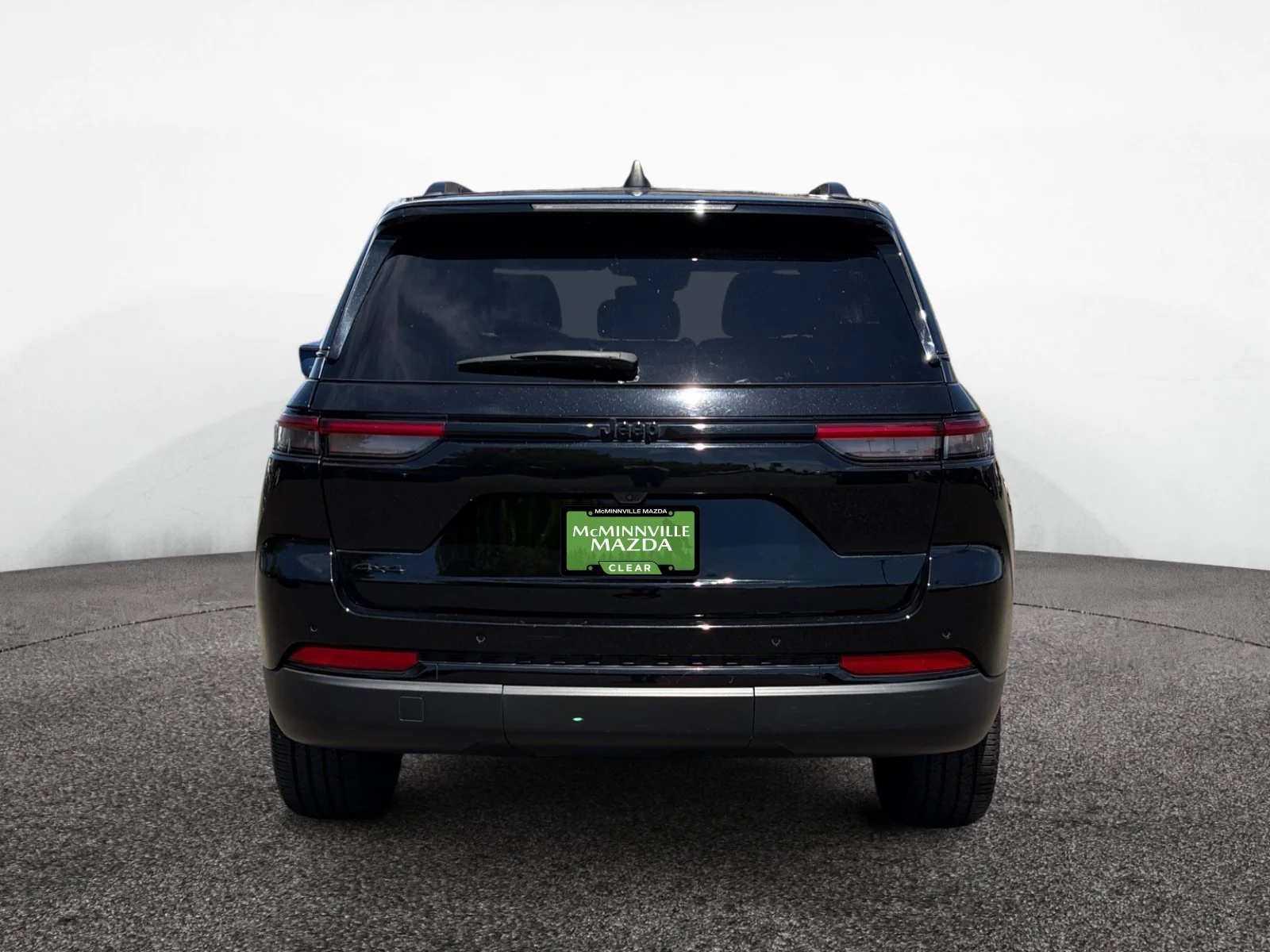 Used 2023 Black Jeep Altitude X image 4