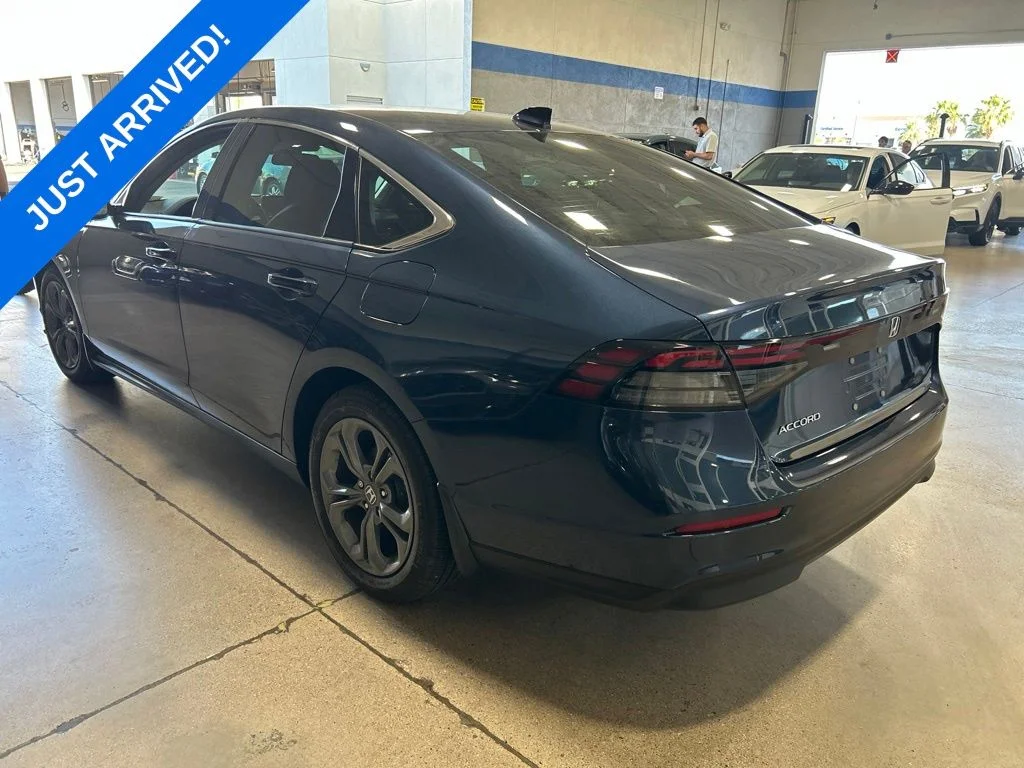 Certified Used 2024 Canyon River Blue Metallic Honda EX image 4