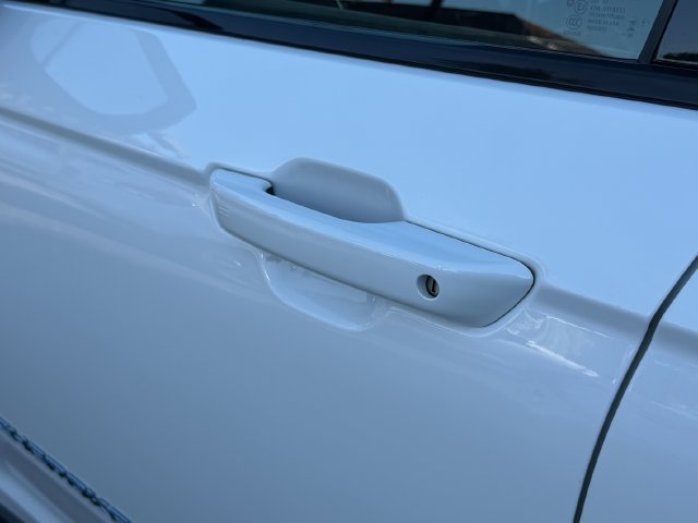 Used 2024 White Jeep 4xe image 10