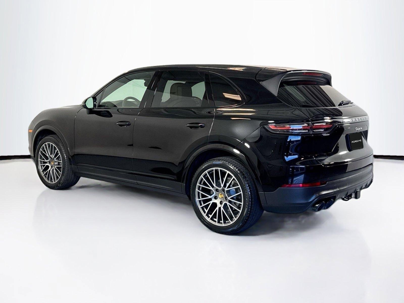 Used 2023 Black Porsche  image 3