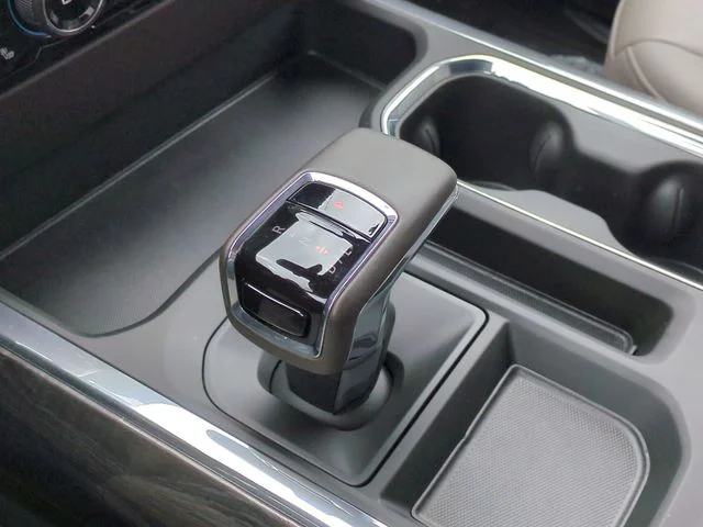 Used 2025 White Chevrolet LTZ image 20
