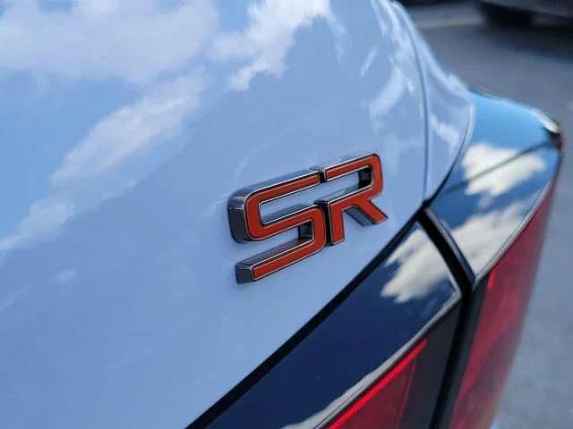 New 2026 Gray Sky Pearl / Super Black Two-tone Nissan SR image 8