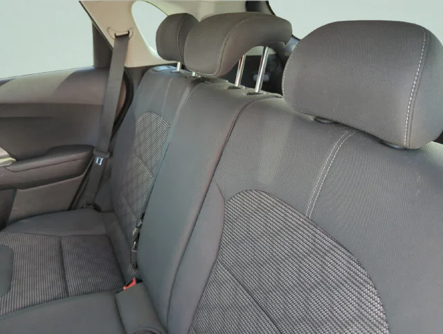 Used 2020 White Kia LX image 27