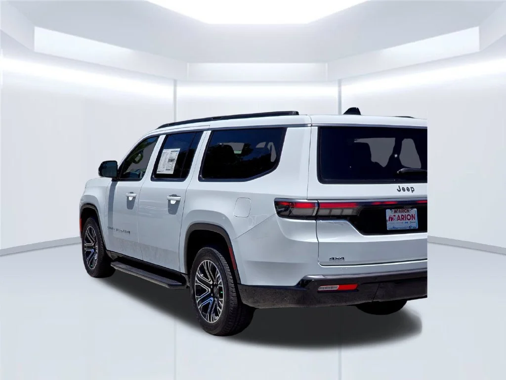 New 2026 White Jeep  image 41