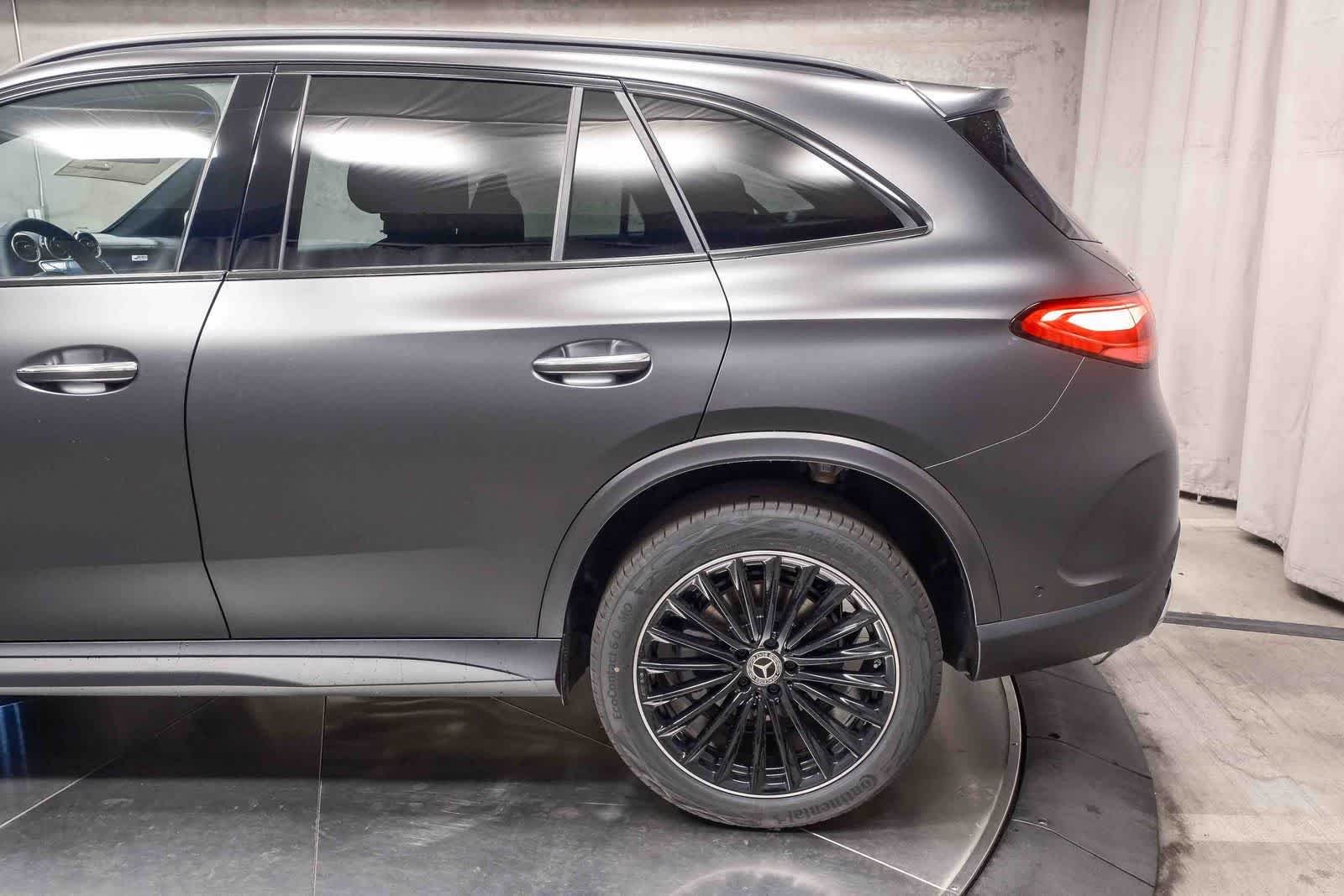 New 2026 MANUFAKTUR exclusive graphite grey magno Mercedes-Benz GLC 300 image 49