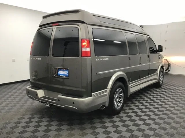 Used 2023 Bronze Chevrolet Explorer Limited SE image 3
