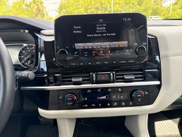 Used 2025 Gray Nissan SL image 18