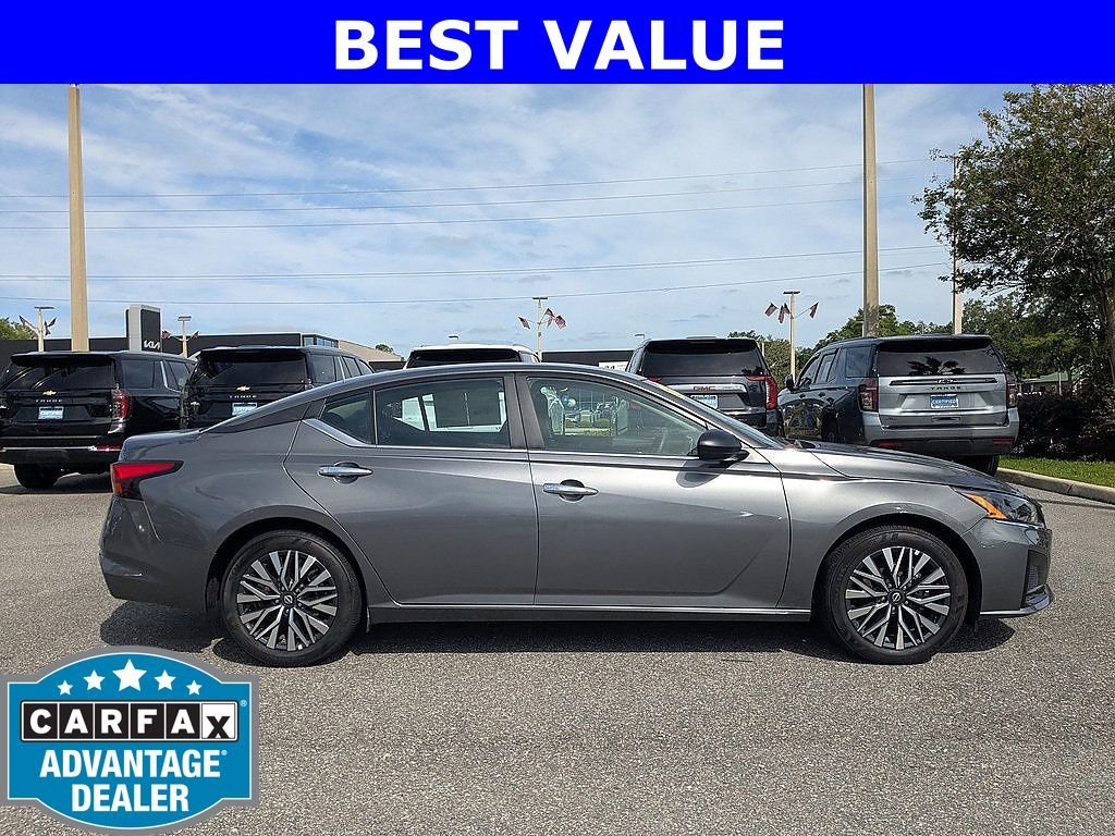 Used 2025 Gray Nissan 2.5 SV image 2