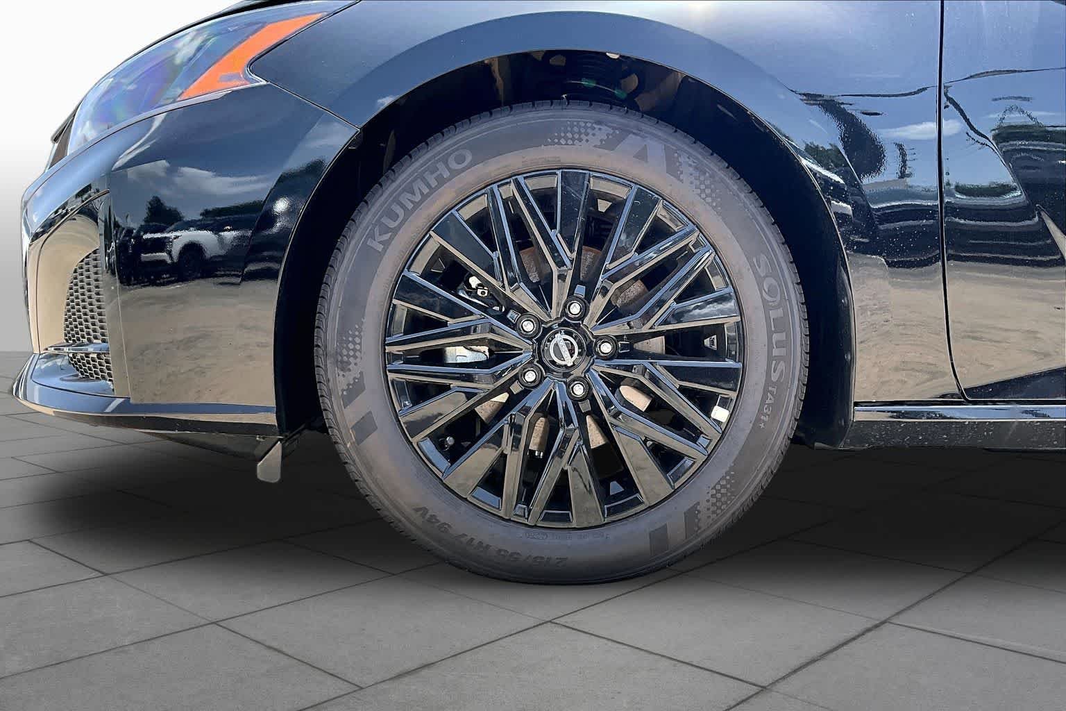 New 2026 Super Black Nissan SV image 9